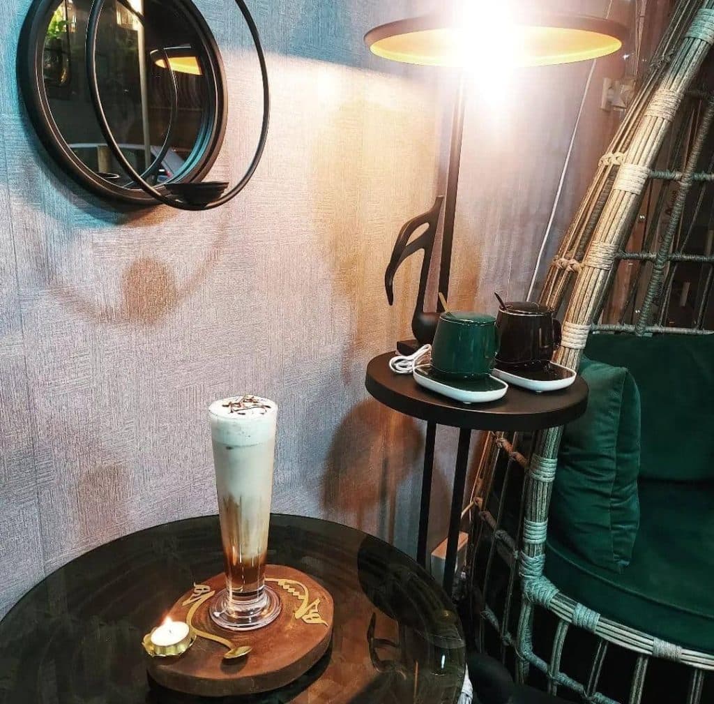 کافه کاپت در کرمان