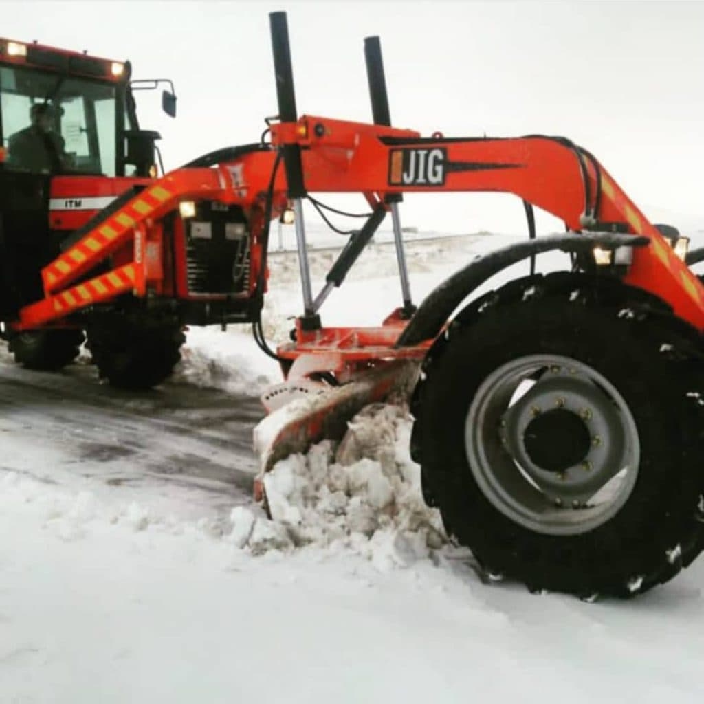 خرید فروش و تعمیر تراکتور و ادوات کشاورزی فلاحی در اراک