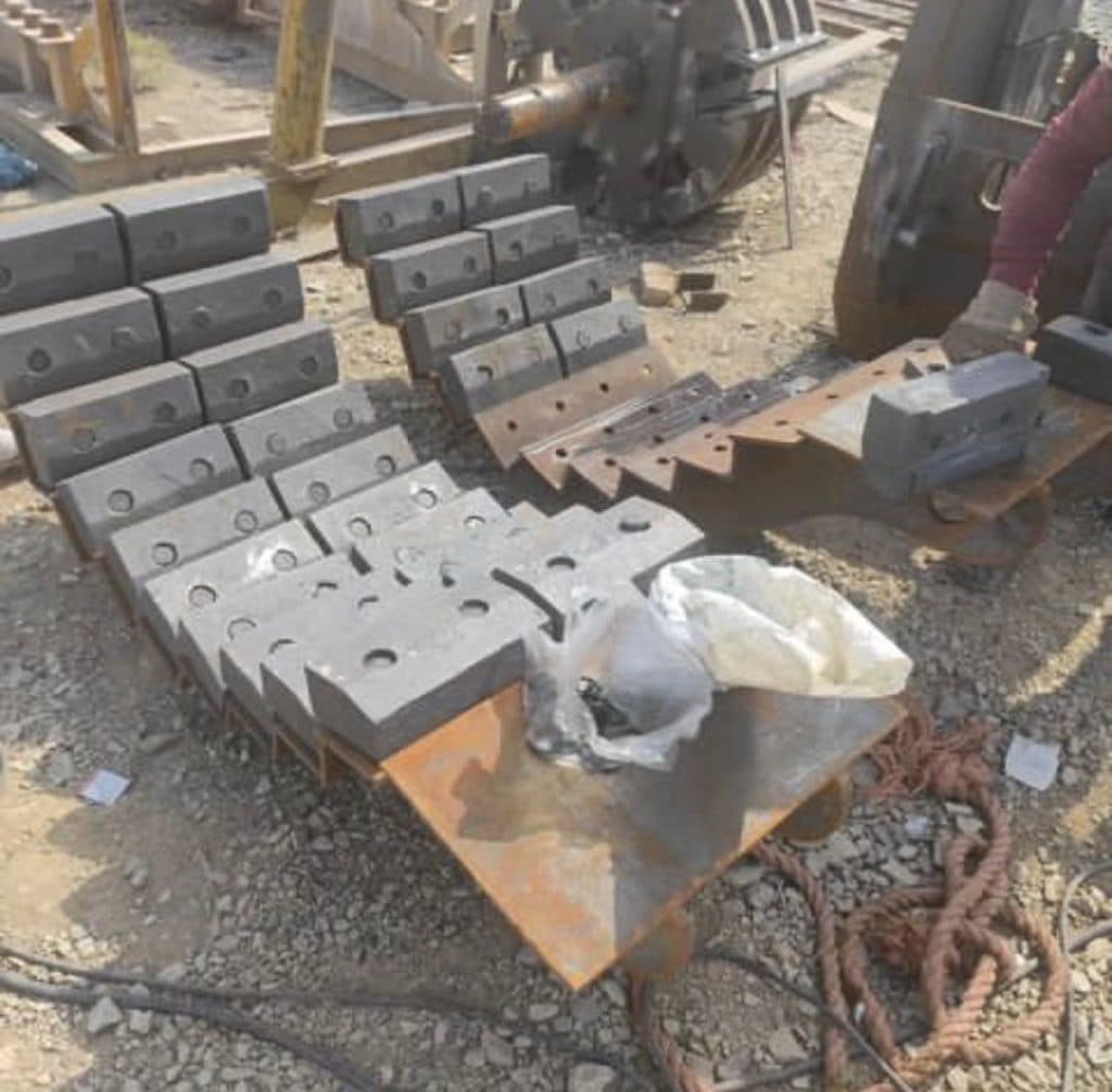 ساخت دستگاه سنگ شکن و شن و ماسه و بتن آماده منافی در تهران