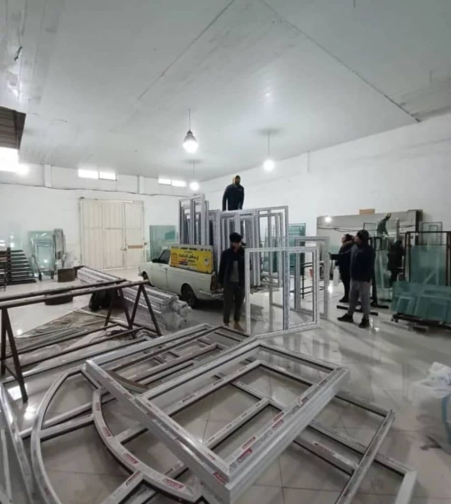 شرکت درب و پنجره سازی دوجداره و upvc هما صنعت در تهرانپارس تهران