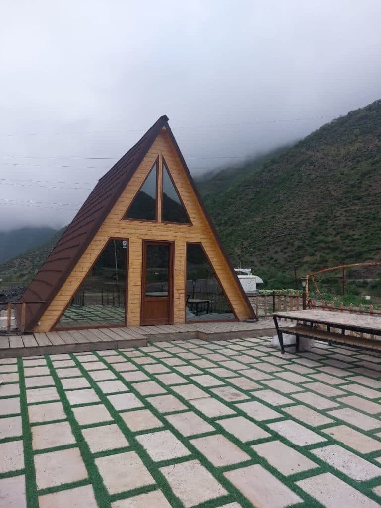 ساخت ویلا و کلبه های چوبی و کلبه های سوئیسی سوردار در ساری