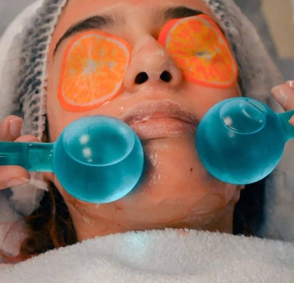 کلینیک پوست مو و زیبایی افرا در شهریار