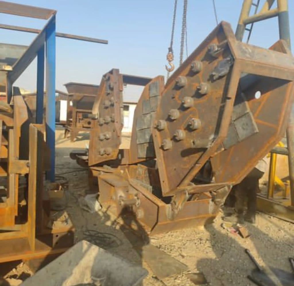 ساخت دستگاه سنگ شکن و شن و ماسه و بتن آماده منافی در تهران