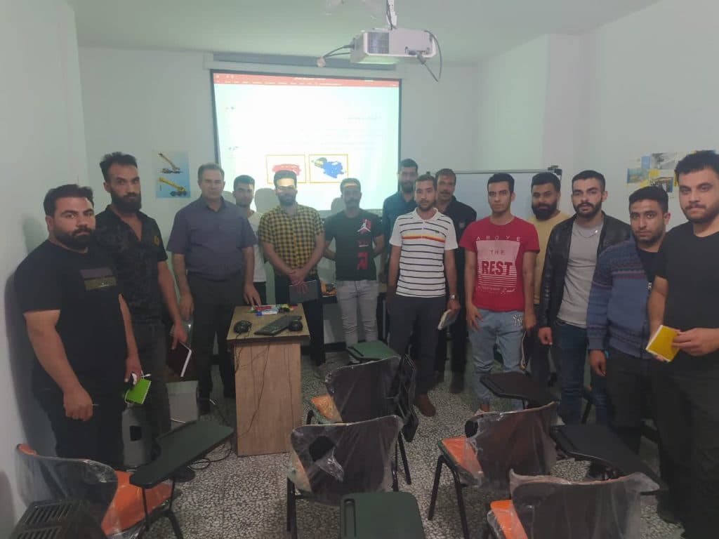 آموزش اپراتوری جرثقیل سقفی و لیفتراک و ریگری حقیقی در مبارکه اصفهان