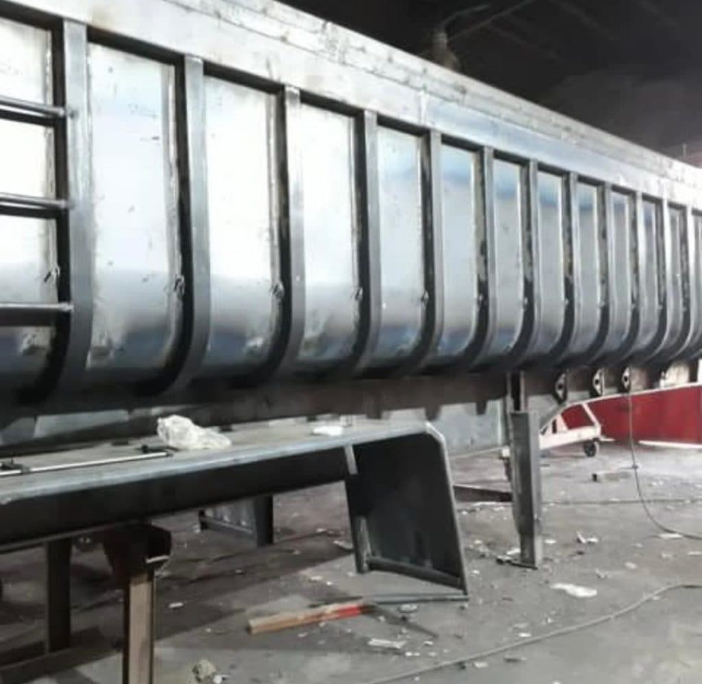 تریلی سازی کمپرسی دو و سه محور و کفی و لبه طاها باستان در همدان