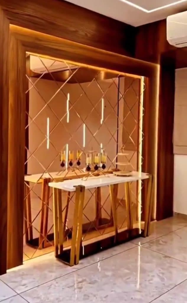 تولید و اجرا آیینه دکوراتیو و حکاکی شیشه و آیینه بانه گلس در بانه کردستان