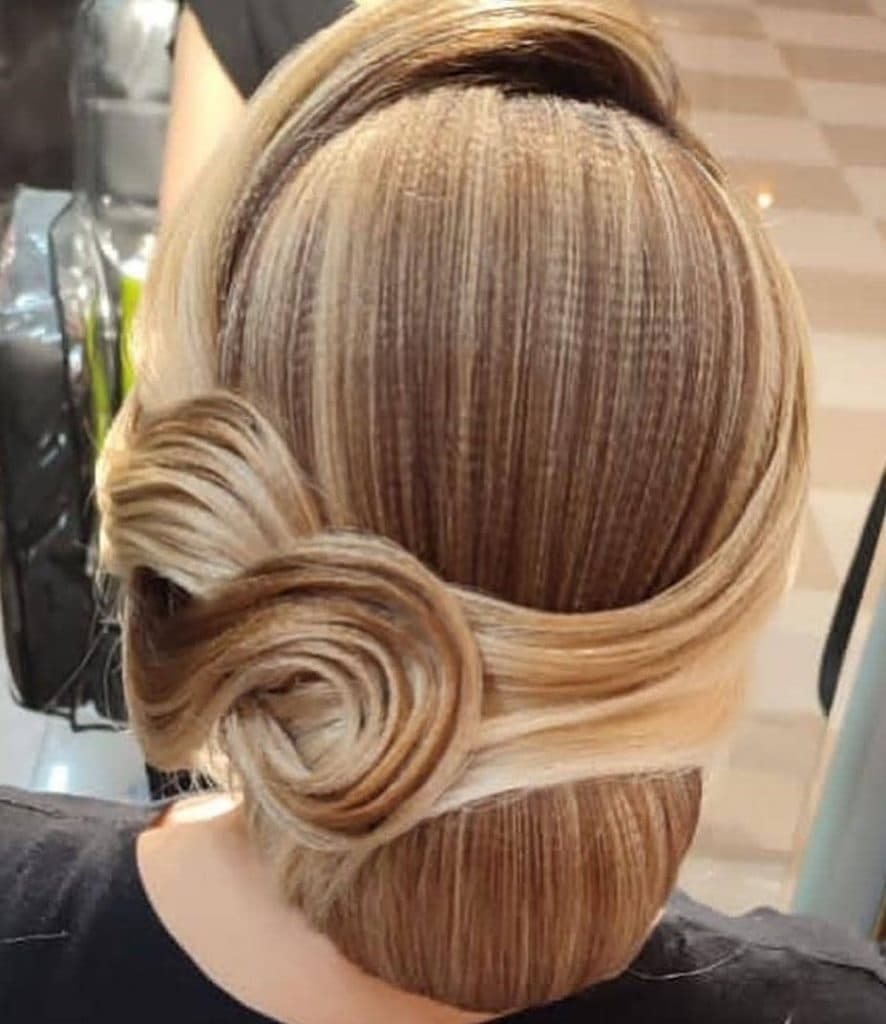 آموزشگاه و سالن زیبایی النا در خدابنده زنجان