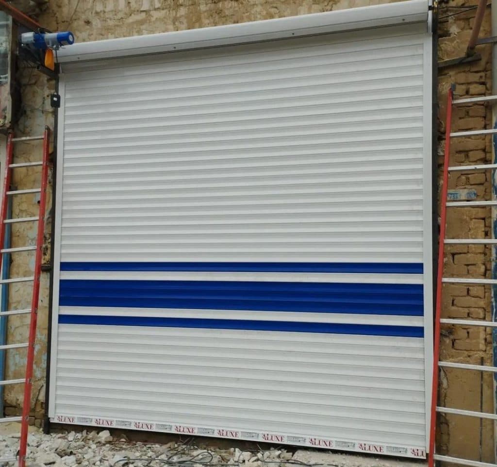 اجرا و نصب کرکره برقی و جک پارکینگی و شیشه سکوریت میراب در کاشان