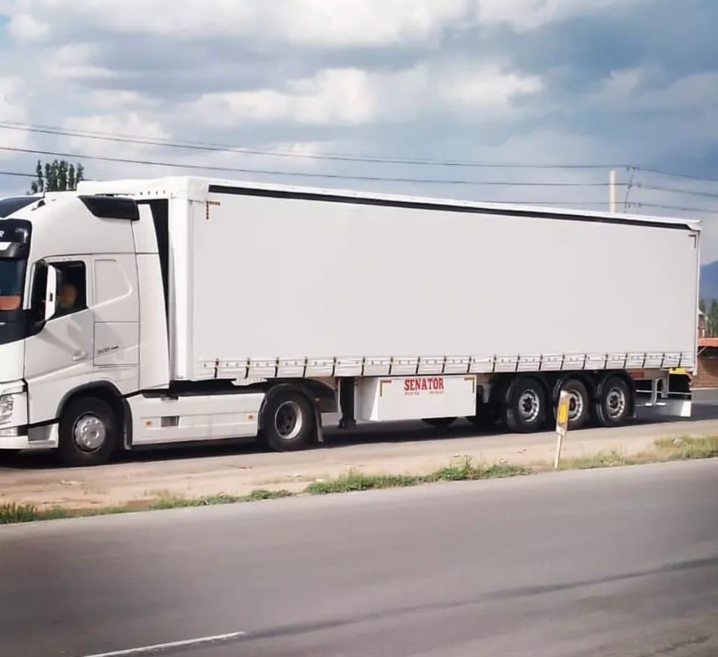 شرکت تریلی سازی سناتور در مرند آذربایجان شرقی