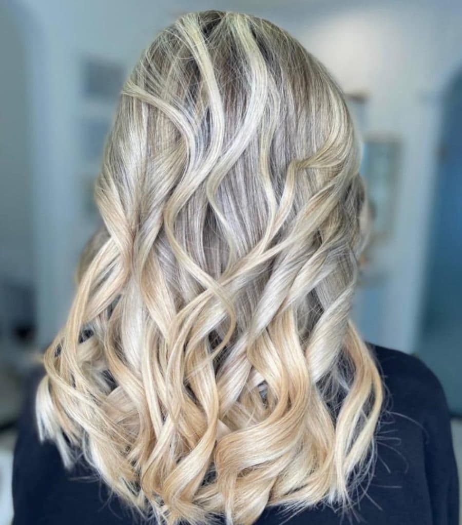 سالن زیبایی مونا محمدی در تهران