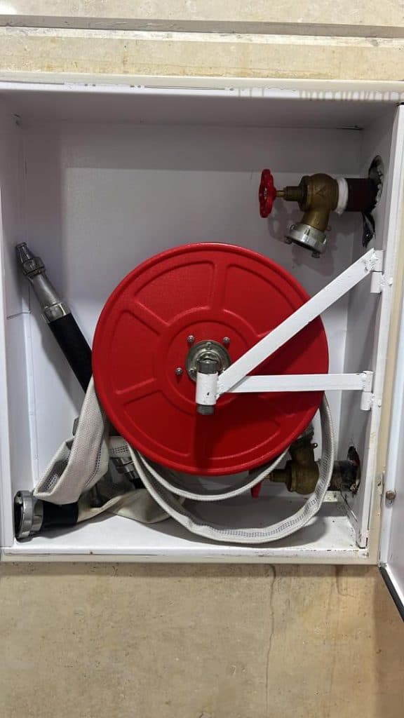 فروش شلنگ و شیر و بیسیم آتشنشانی آلفا در رشت