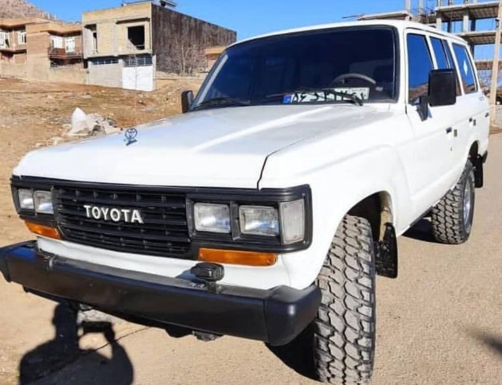 خرید و فروش خودرو تویوتا اتحادیه لندکروز داران در سقز کردستان