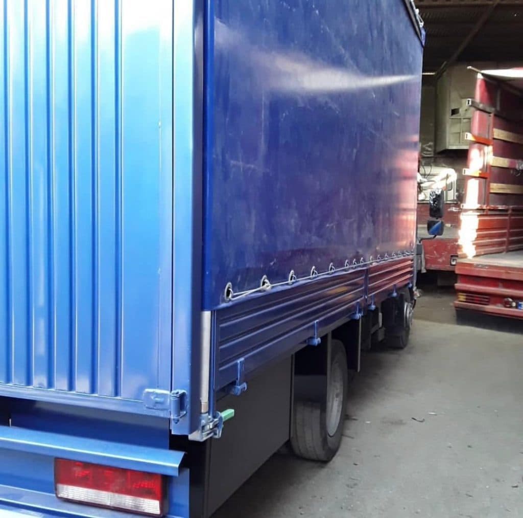 اتاق سازی لبه تریلی و کامیونت فرهاد در کرج