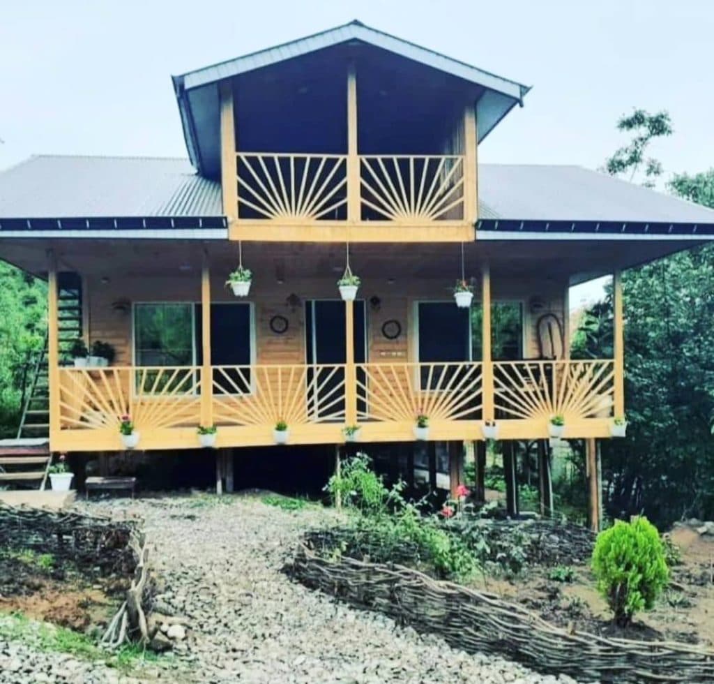 ساخت و اجرا کلبه چوبی تلار آلاچیق و کلبه سوئیسی تلار سازان گیل در گیلان