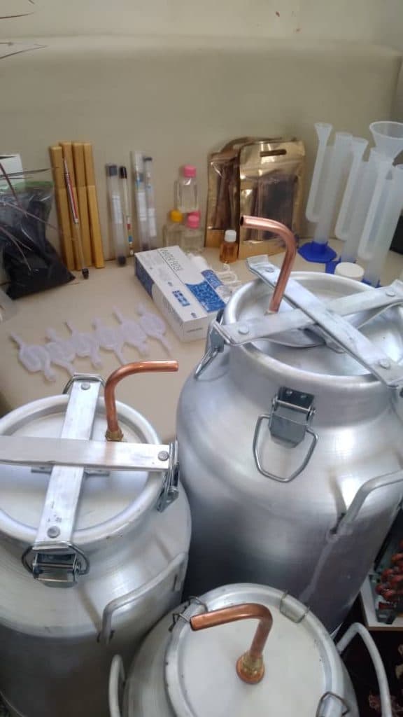 تولید و فروش دستگاه تقطیر خانگی طب حاتم در اصفهان