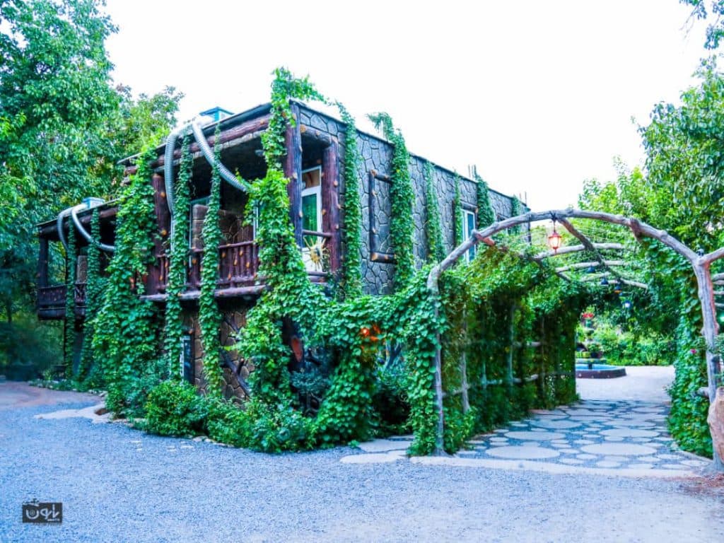 اقامتگاه بومگردی و مجموعه گردشگری واران در پاوه هورامان