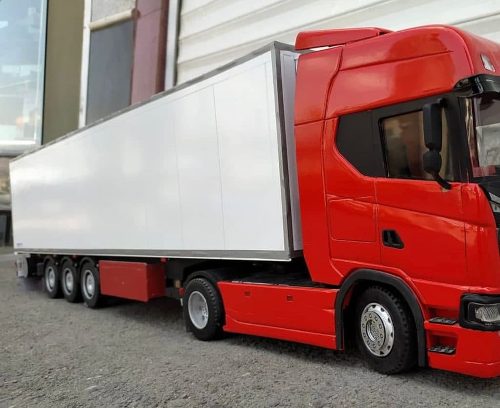 اتاق سازی لبه تریلی و کامیونت فرهاد در کرج