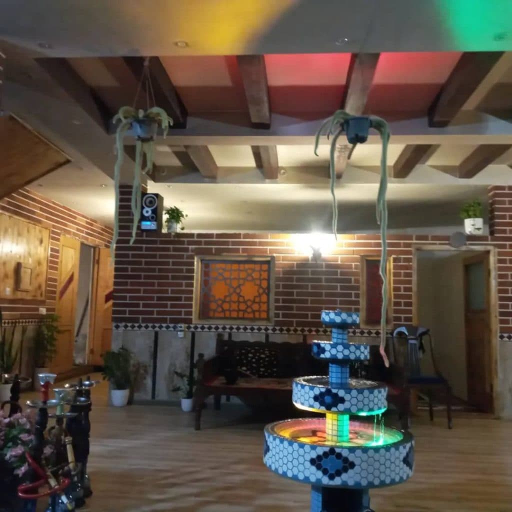 کافه رستوران سنتی یاقوت در آمل