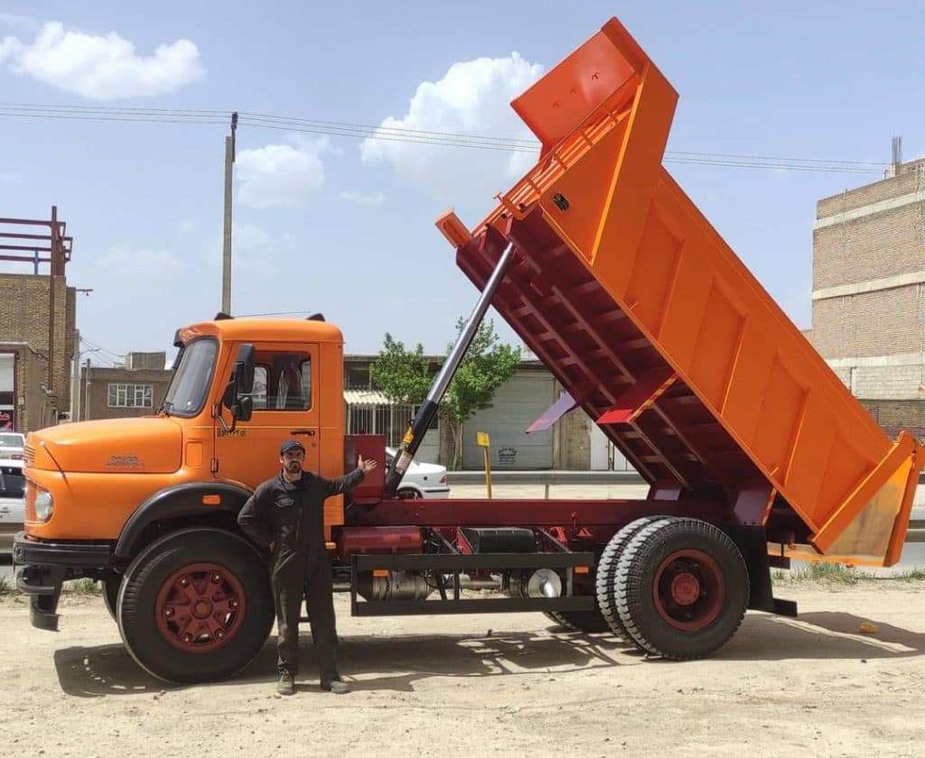 کارگاه اتاق سازی ماشین سنگین پیشرو کمپرس در بوکان آذربایجان غربی