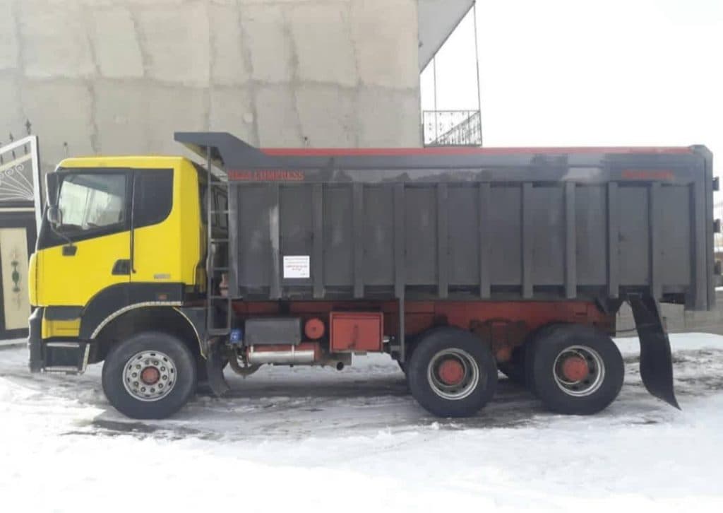 کارگاه اتاق سازی ماشین سنگین پیشرو کمپرس در بوکان آذربایجان غربی