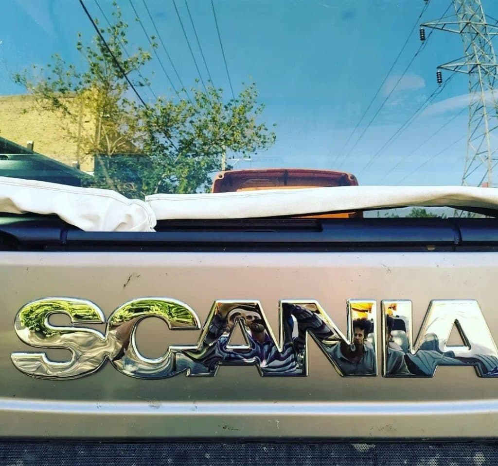 جعبه سازی و تزیینات و استیل کاری ماشین سنگین ابراهیمی در طرق مشهد