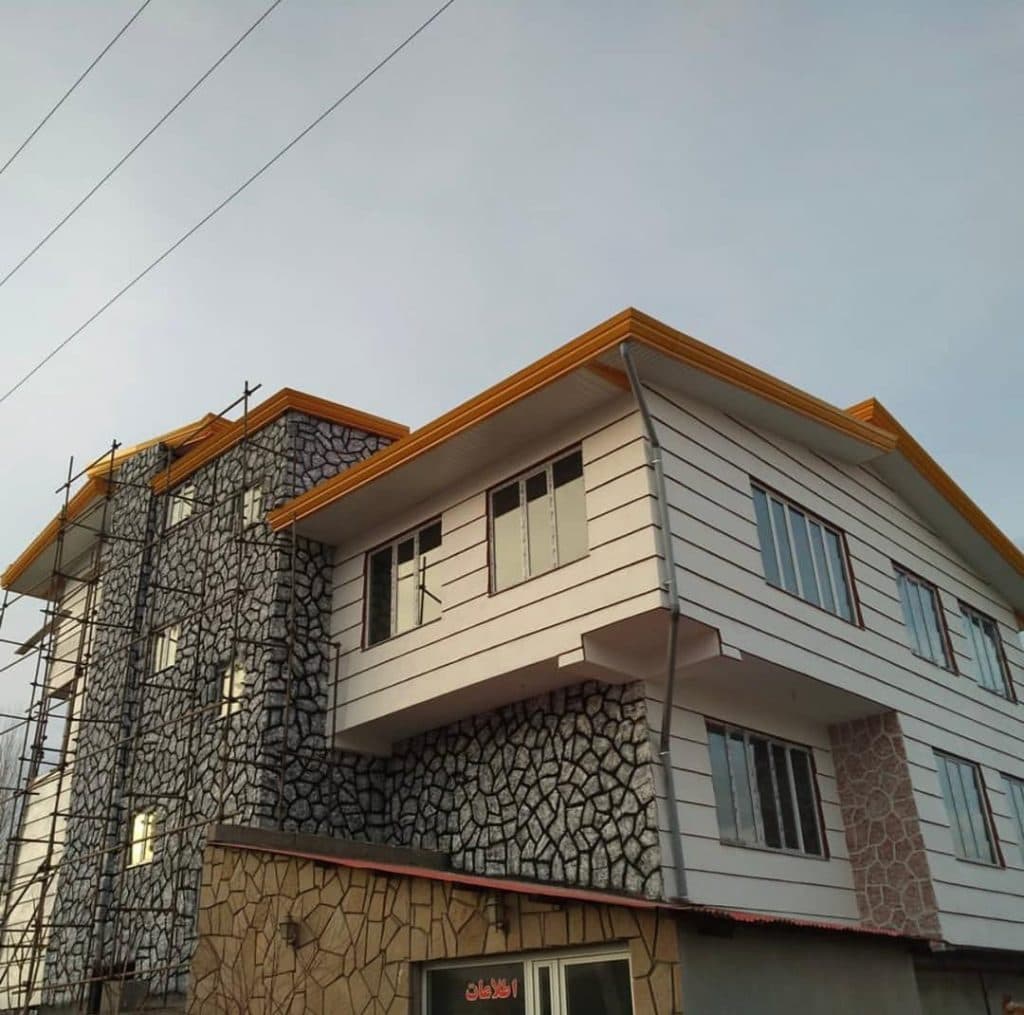 ساخت و نصب ورق شیروانی و سازه های فلزی ویلا عزیزپور در تبریز