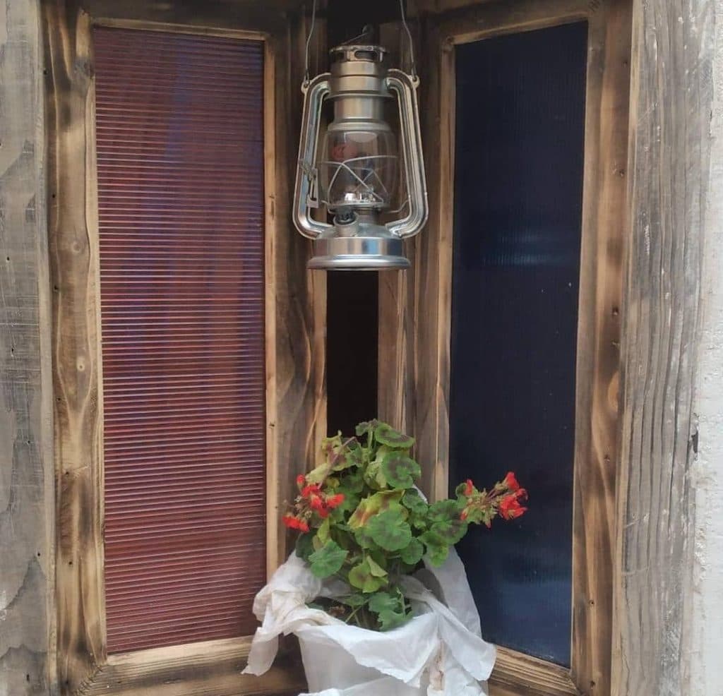 اقامتگاه بلقیس در تخت سلیمان تکاب