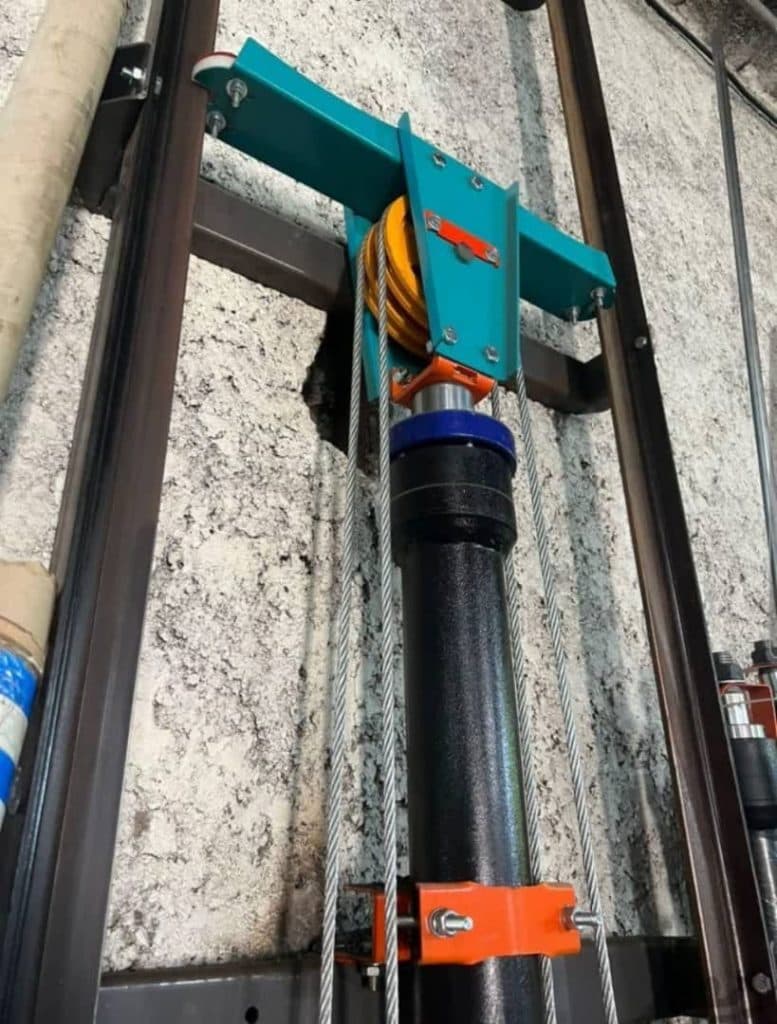 بالابر هیدرواکسین جک بازویی و درب اتوماتیک سپهر جنوب در اهواز