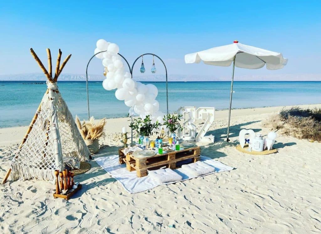دکور ساحلی تشریفات ساینا بالن در کیش
