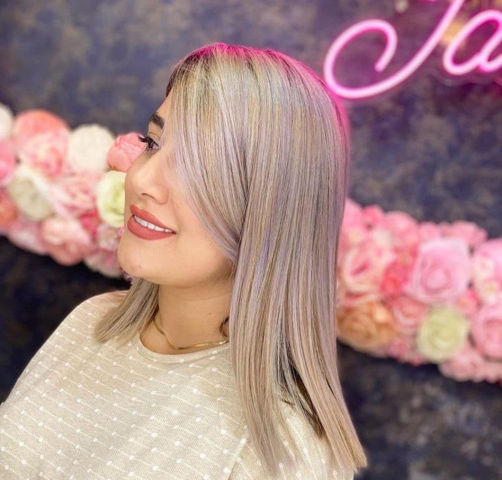 سالن زیبایی جانان در صومعه سرا