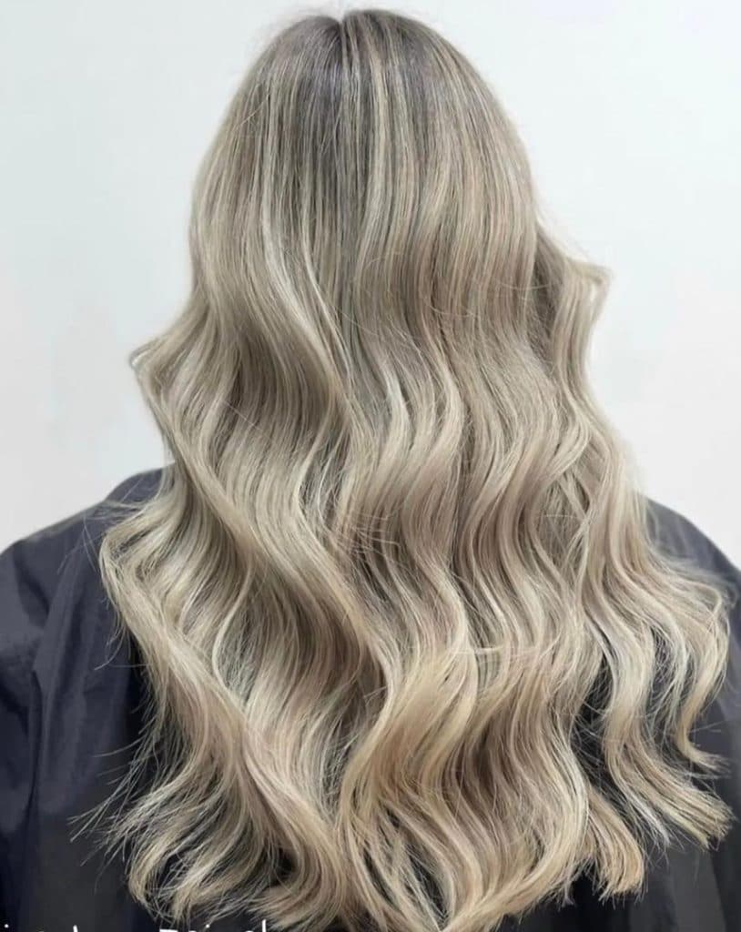 سالن زیبایی زنانه آتنا طالبی در بابل مازندران