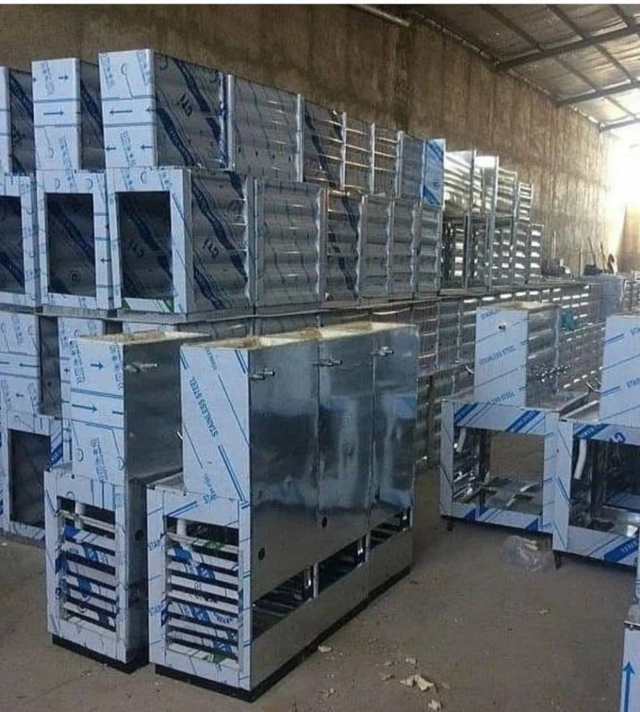 تولید و فروش تجهیزات آشپزخانه کافی شاپ رستوران و هتل سرآشپز در تهران