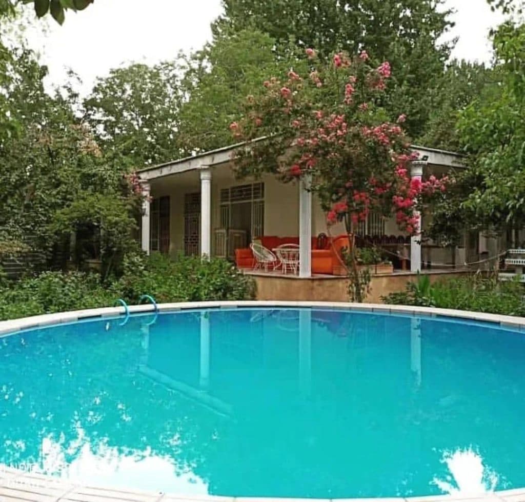 اجاره باغ ویلا امیری در باغ بهادران اصفهان