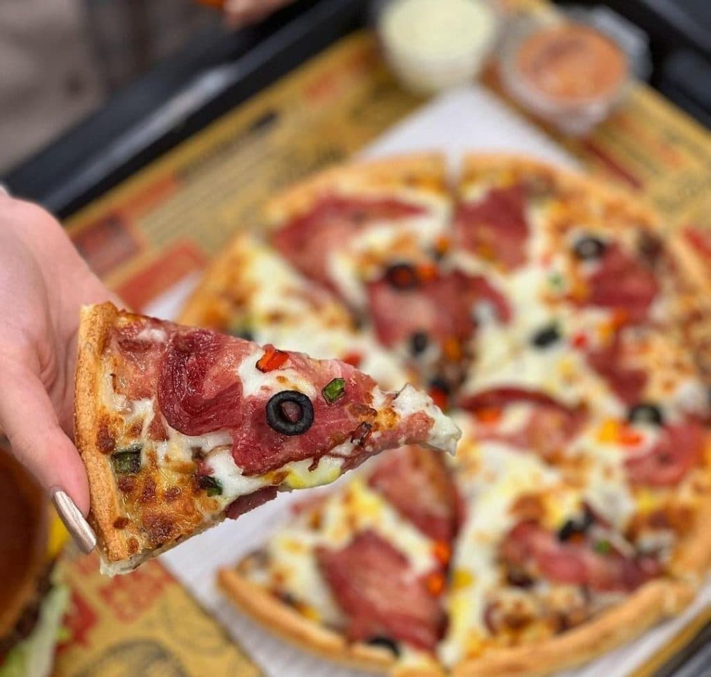 فست فود چترا در تبریز