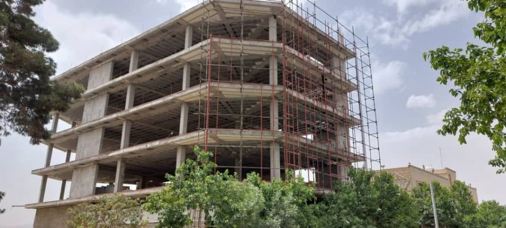 اجرای داربست فلزی سنگین کاران در اصفهان