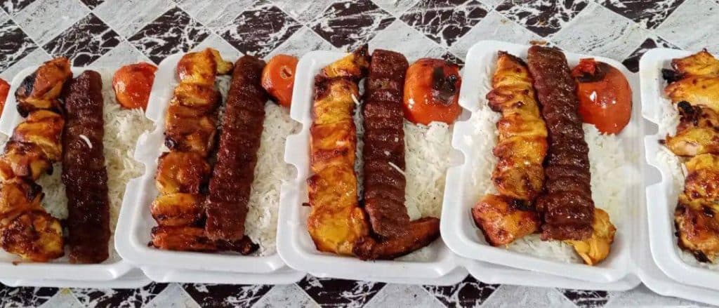 رستوران ایرانیان در رستم آباد