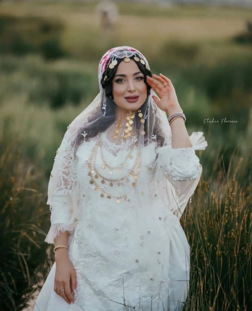 طراحی و دوخت لباس لری سهیلا شجاعی در نورآباد ممسنی فارس