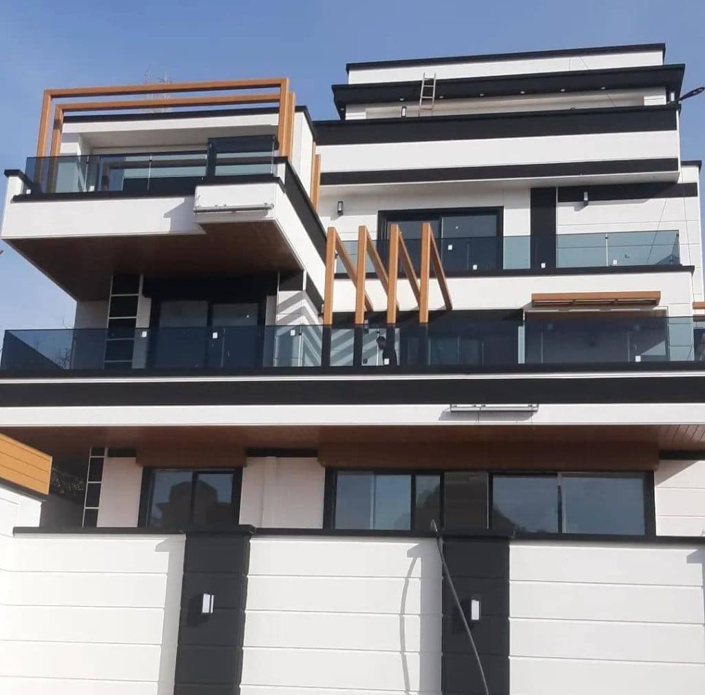 تولید و اجرای هندریل شیشه ای و نرده آلومینیومی مافی در تهران