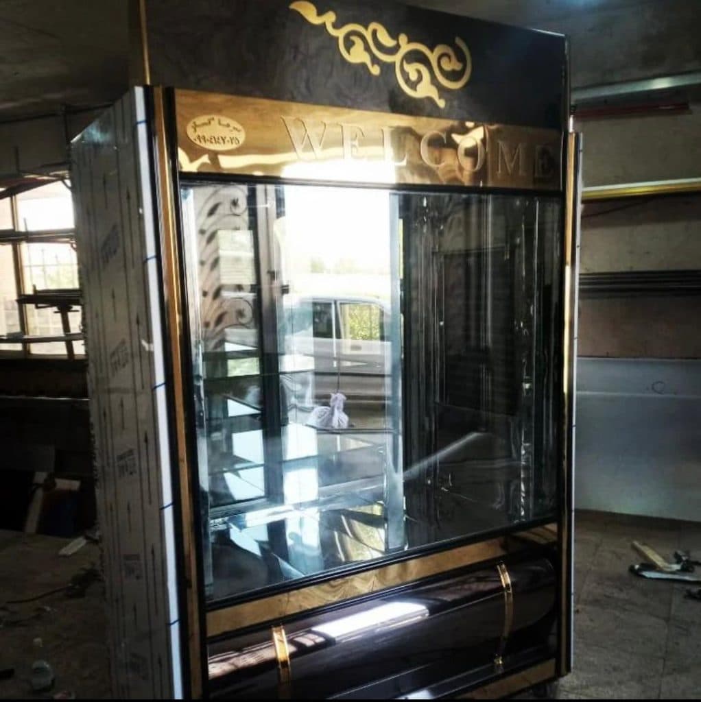 ساخت یخچال های ویترینی و فروشگاهی عضد انجماد در شازند اراک