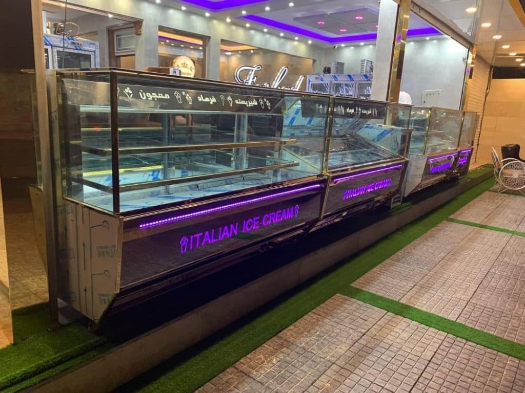 ساخت یخچال های صنعتی و فروشگاهی تاپینگ چکاد در کرج