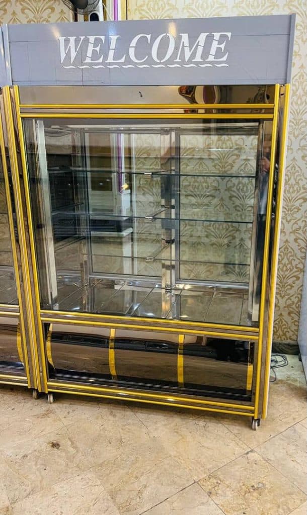 طراحی تولید و فروش یخچال صنعتی و فروشگاهی ایران کار در تهران