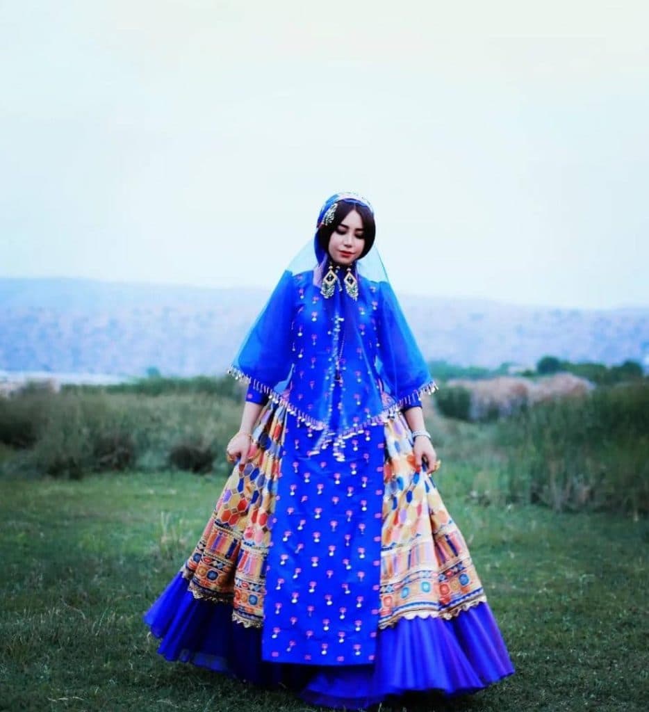 طراحی و دوخت لباس لری سهیلا شجاعی در نورآباد ممسنی فارس
