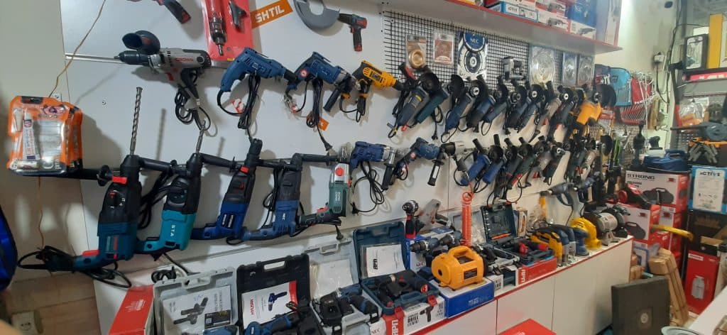 فروشگاه ابزار یراق روشنی در گرگان