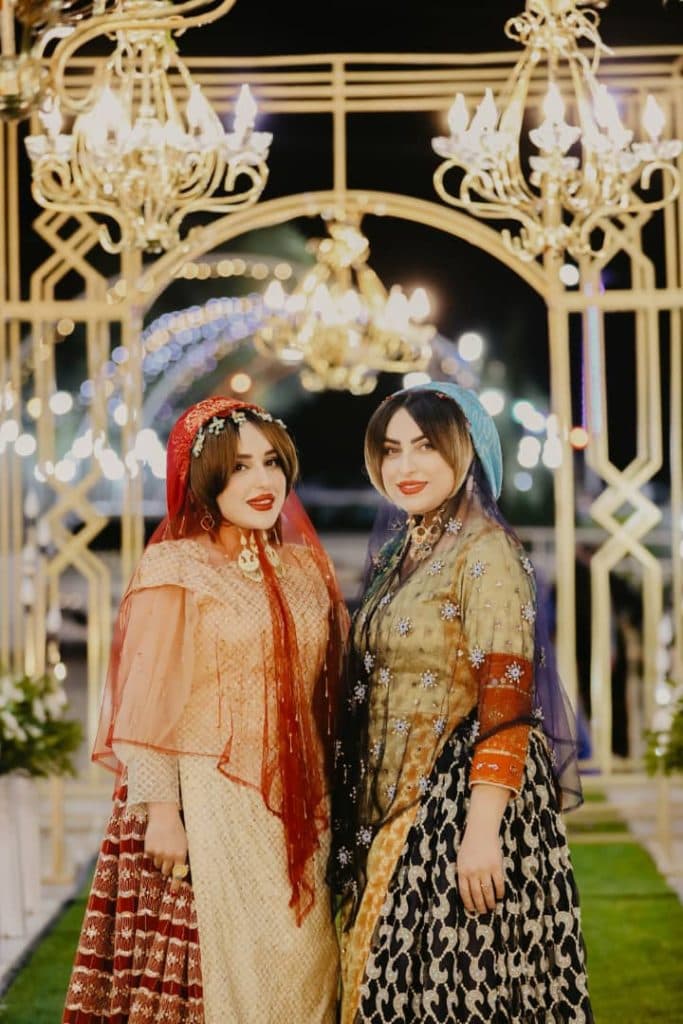 طراحی و دوخت لباس لری سهیلا شجاعی در نورآباد ممسنی فارس