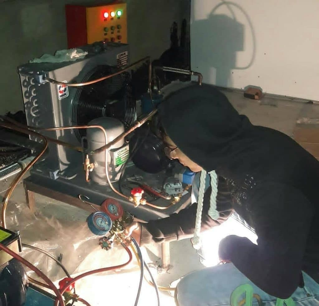 ساخت و اجرای دستگاه برودتی و سردخانه و چیلر مهرسان سرما در تهران