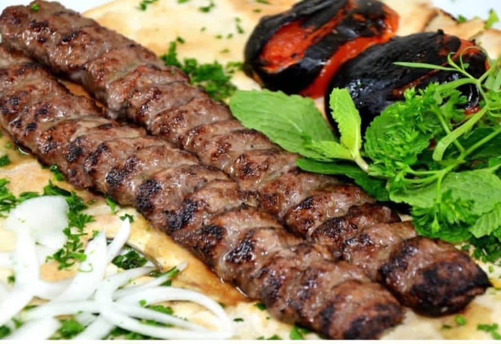 اردوگاه گردشگری باغ گردو خوی در چهارمحال و بختیاری