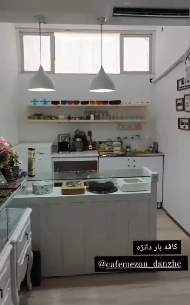 کافه مزون دانژه در بندرانزلی