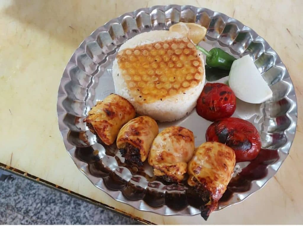 رستوران و سوئیت گل گندم در زرین رود خدابنده