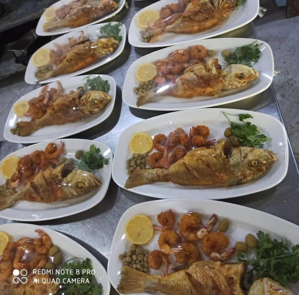 رستوران و مجموعه غذایی ویهان در درگهان