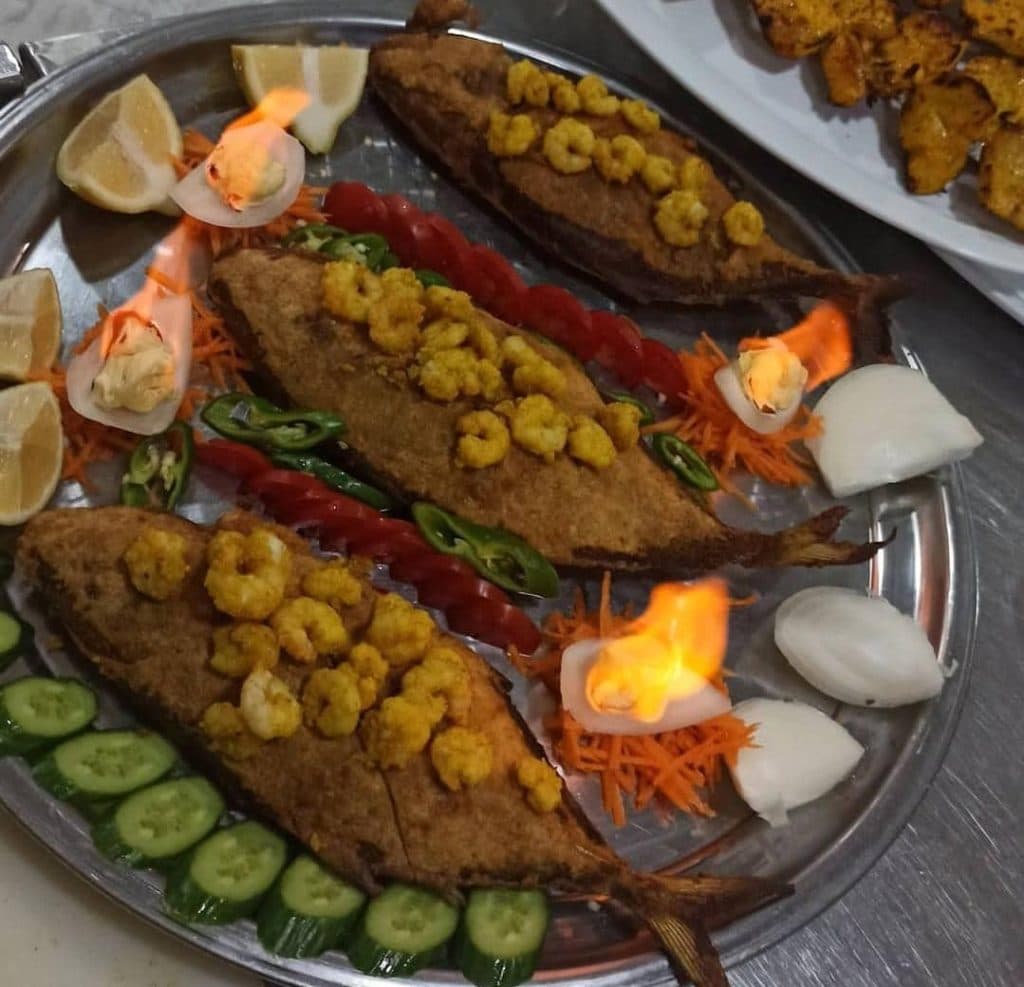 رستوران و مجموعه غذایی ویهان در درگهان